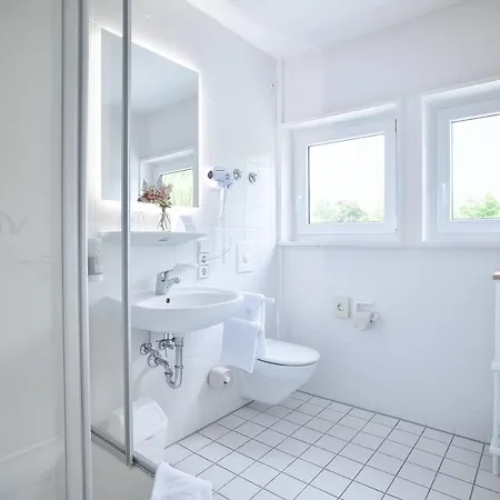 מלון Habitat Esslingen 2*