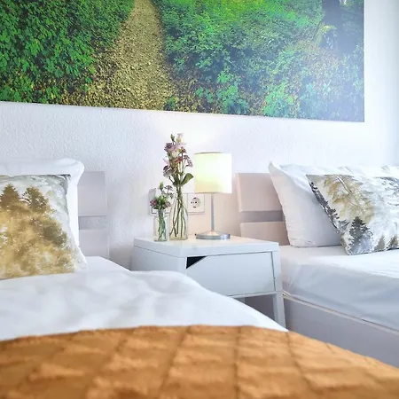 Habitat Esslingen מלון Esslingen am Neckar