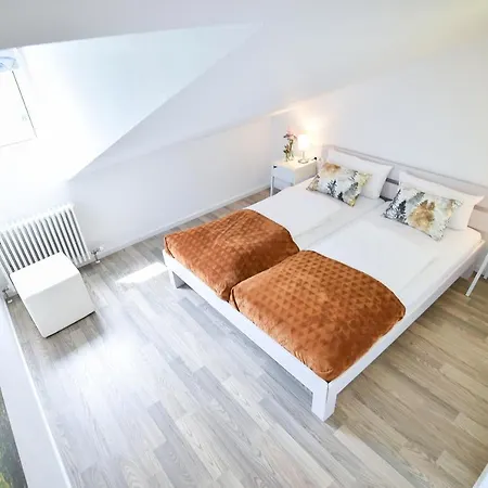 Habitat Esslingen Отель 2*