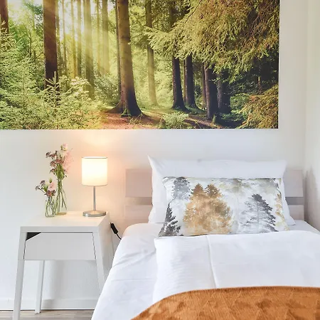 Habitat Esslingen מלון 2*